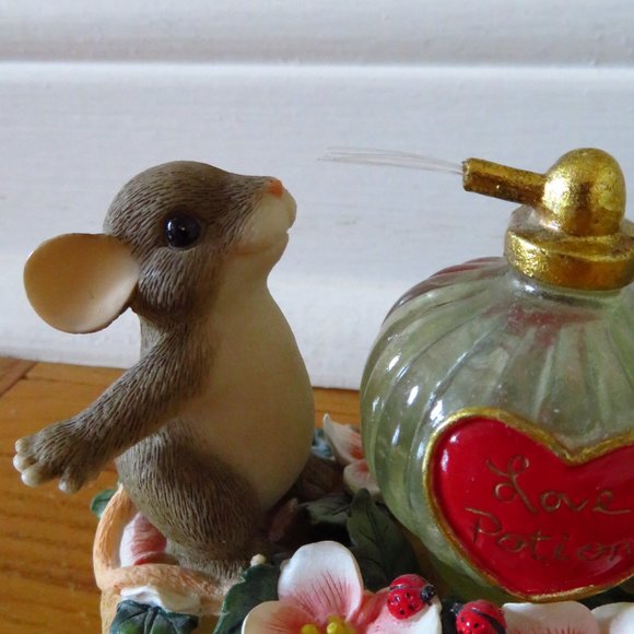 These are charming tails mice made by Fitz Floyd. - Picture 3 of 9